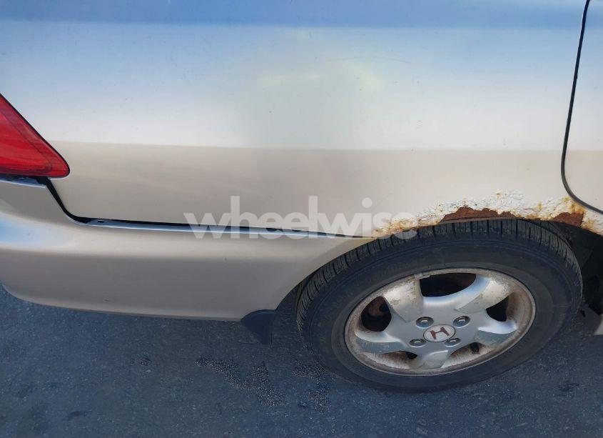 Photo 6 of 1998 Honda Accord EX (VIN 1HGCG6674WA107380)