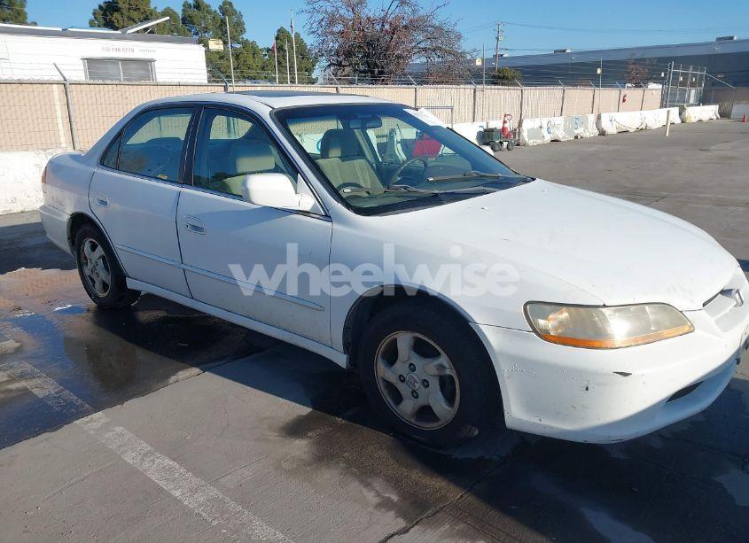 1999 Honda Accord EX (VIN 1HGCG6675XA016717) main photo