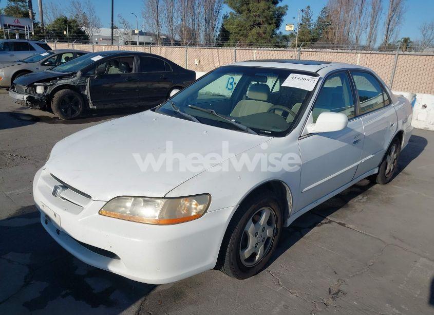 Photo 6 of 1999 Honda Accord EX (VIN 1HGCG6675XA016717)