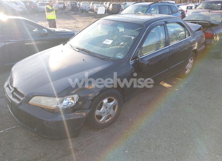 Photo 2 of 2000 Honda Accord 2.3 EX (VIN 1HGCG6675YA157448)