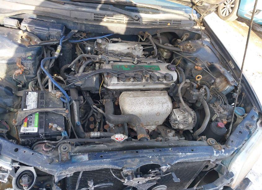 Photo 10 of 2000 Honda Accord 2.3 EX (VIN 1HGCG6677YA021130)