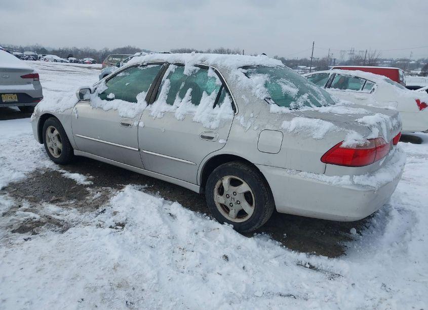 Photo 3 of 1998 Honda Accord EX (VIN 1HGCG6678WA096867)