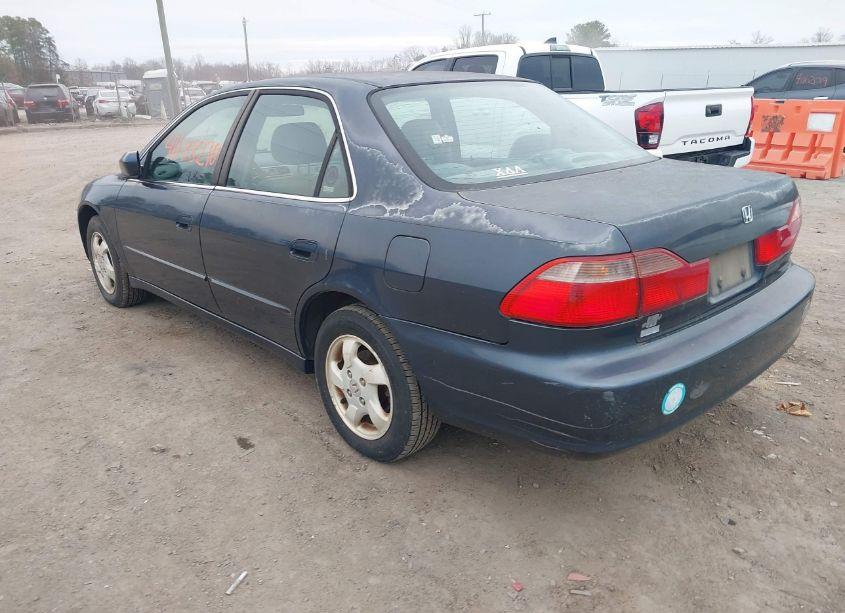 Photo 3 of 1999 Honda Accord EX (VIN 1HGCG6679XA026652)