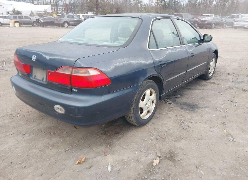 Photo 4 of 1999 Honda Accord EX (VIN 1HGCG6679XA026652)