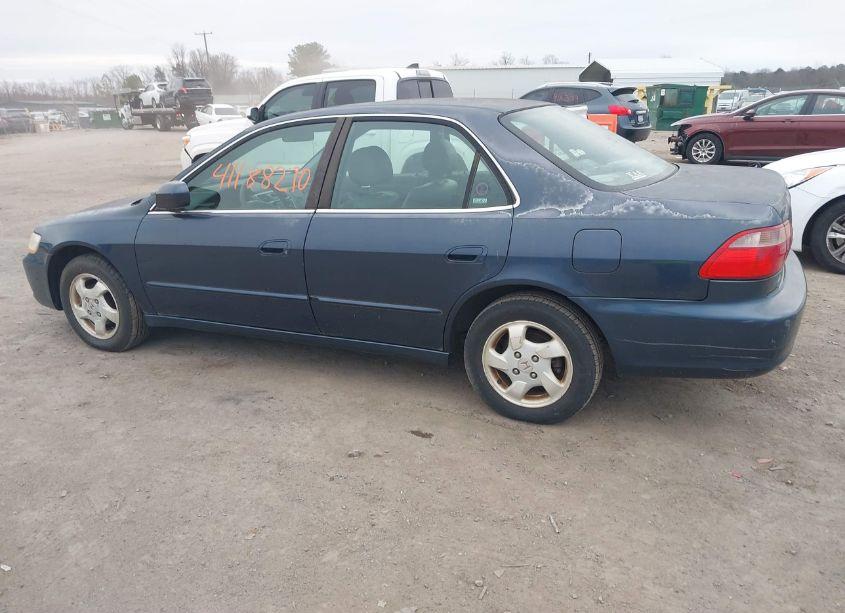 Photo 6 of 1999 Honda Accord EX (VIN 1HGCG6679XA026652)