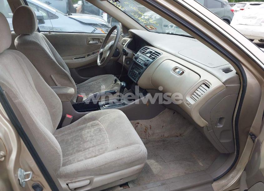 Photo 5 of 2000 Honda Accord 2.3 EX (VIN 1HGCG6679YA121052)