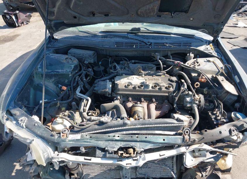 Photo 10 of 1998 Honda Accord EX (VIN 1HGCG667XWA237812)