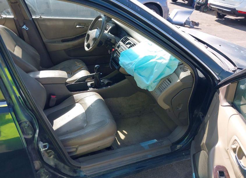 Photo 5 of 1998 Honda Accord EX (VIN 1HGCG667XWA237812)