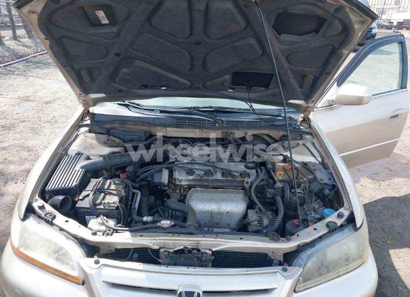 Photo 10 of 2002 Honda Accord 2.3 EX/2.3 SE (VIN 1HGCG66802A006419)