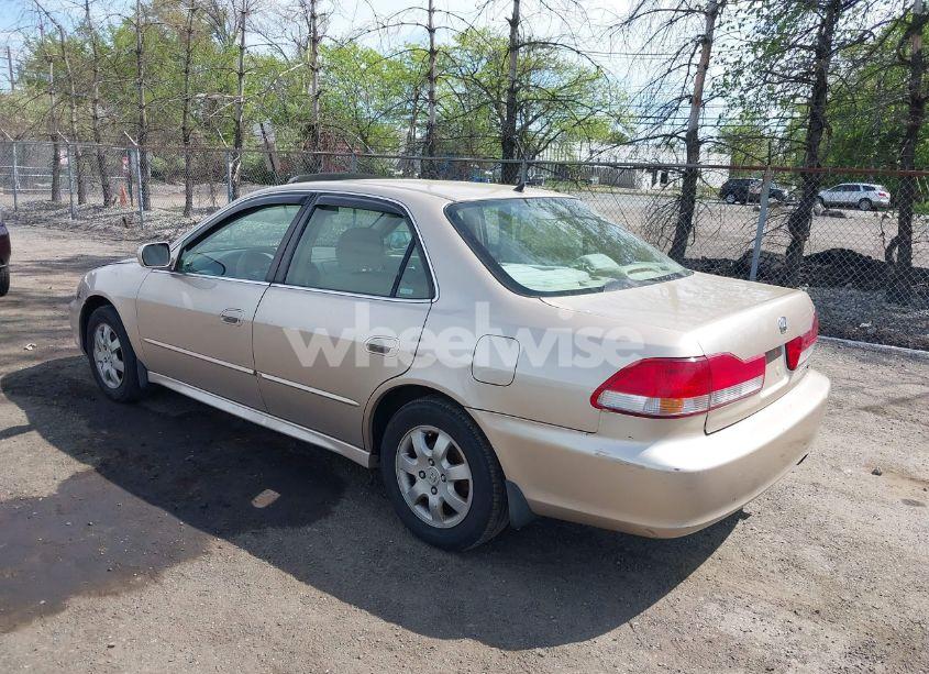 Photo 3 of 2002 Honda Accord 2.3 EX/2.3 SE (VIN 1HGCG66802A006419)