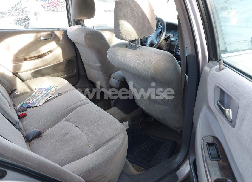 Photo 8 of 2002 Honda Accord 2.3 EX/2.3 SE (VIN 1HGCG66802A040974)