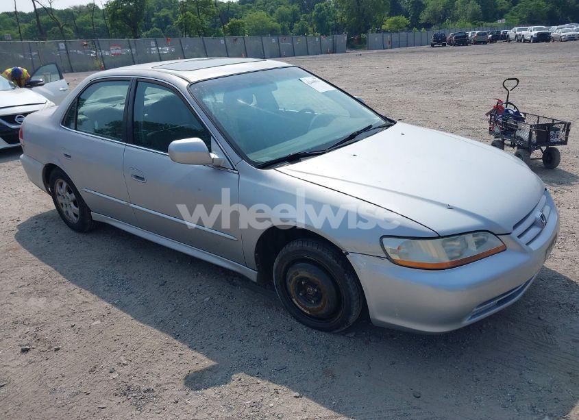 2002 Honda Accord 2.3 EX/2.3 SE (VIN 1HGCG66802A060352) main photo