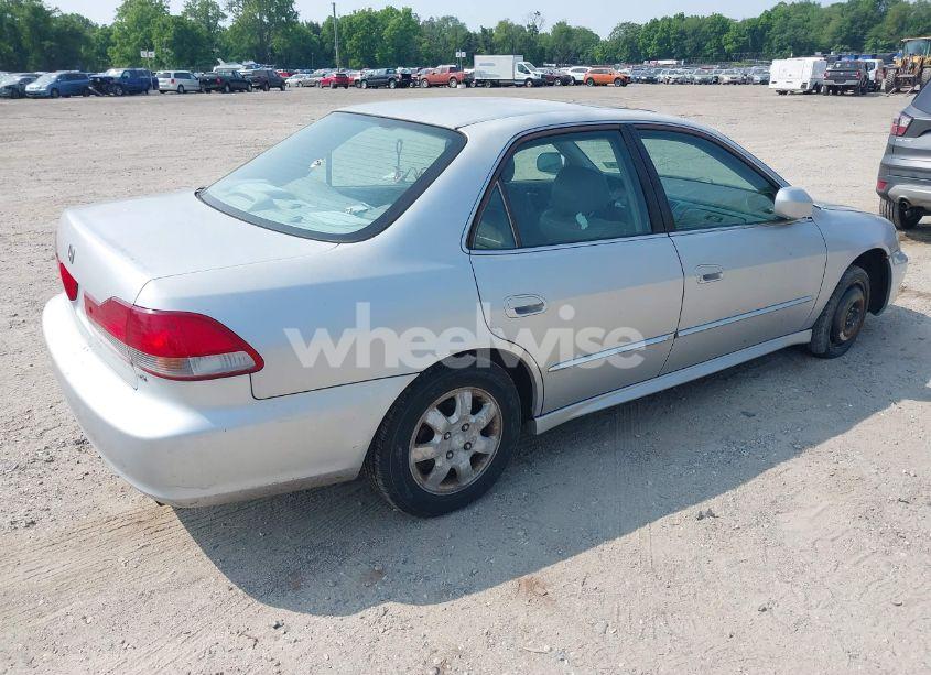 Photo 4 of 2002 Honda Accord 2.3 EX/2.3 SE (VIN 1HGCG66802A060352)