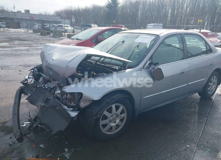 Photo 2 of 2002 Honda Accord 2.3 EX/2.3 SE (VIN 1HGCG66802A104348)