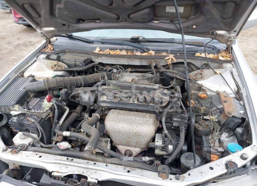 Photo 10 of 2001 Honda Accord 2.3 EX (VIN 1HGCG66811A076526)