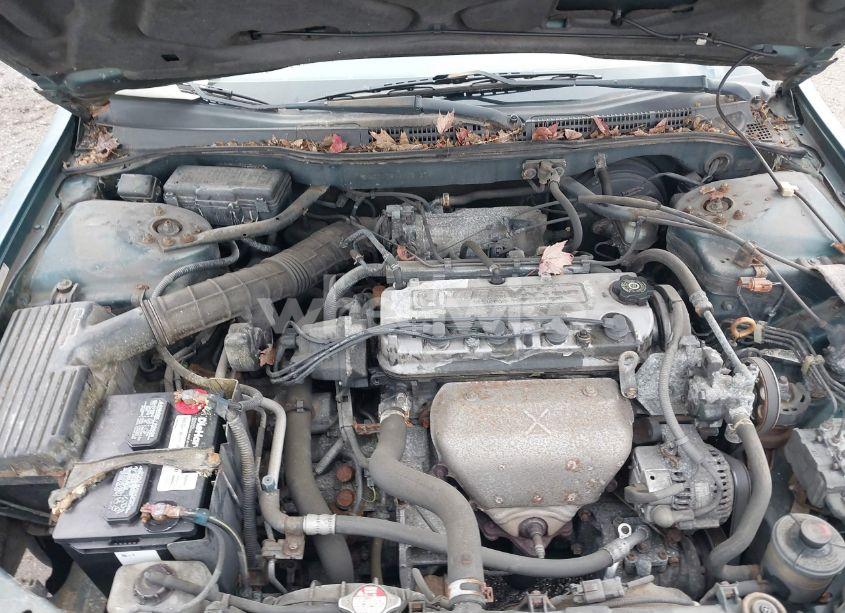 Photo 10 of 2002 Honda Accord 2.3 EX/2.3 SE (VIN 1HGCG66812A033371)