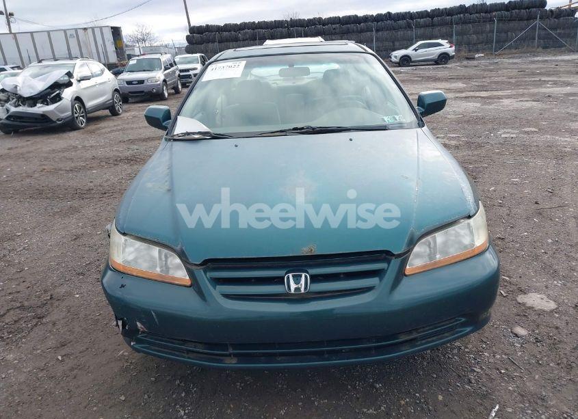 Photo 6 of 2002 Honda Accord 2.3 EX/2.3 SE (VIN 1HGCG66812A033371)