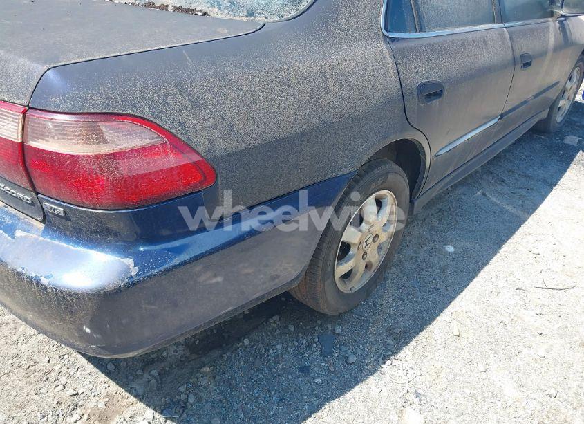 Photo 13 of 2001 Honda Accord 2.3 EX (VIN 1HGCG66821A026914)