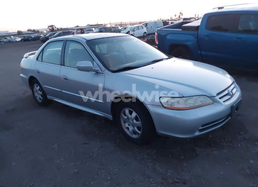 2001 Honda Accord 2.3 EX (VIN 1HGCG66821A053398) main photo