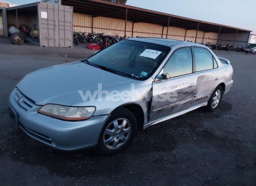 Photo 6 of 2001 Honda Accord 2.3 EX (VIN 1HGCG66821A053398)