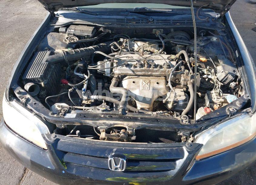 Photo 10 of 2002 Honda Accord 2.3 EX/2.3 SE (VIN 1HGCG66822A084412)