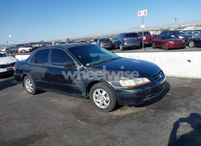 Photo 13 of 2002 Honda Accord 2.3 EX/2.3 SE (VIN 1HGCG66822A084412)