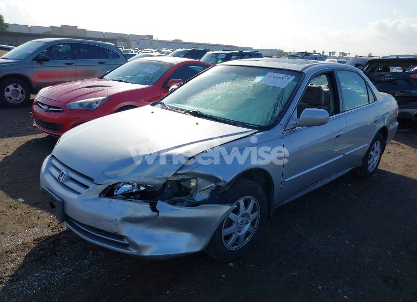 Photo 6 of 2002 Honda Accord 2.3 EX/2.3 SE (VIN 1HGCG66822A120468)