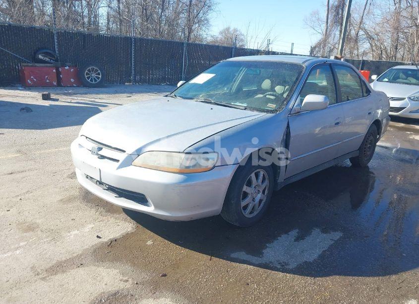 Photo 2 of 2002 Honda Accord 2.3 EX/2.3 SE (VIN 1HGCG66822A126206)