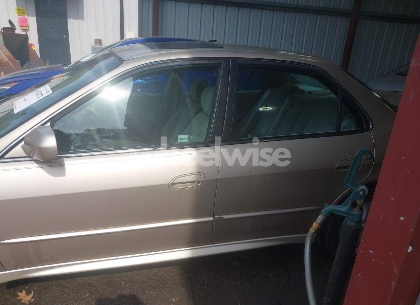 Photo 14 of 2001 Honda Accord 2.3 EX (VIN 1HGCG66841A084703)