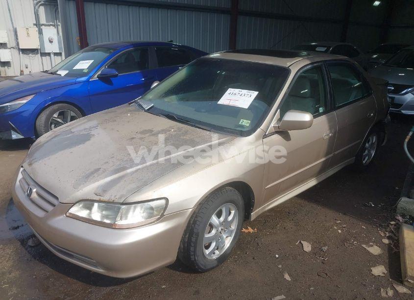 Photo 2 of 2001 Honda Accord 2.3 EX (VIN 1HGCG66841A084703)