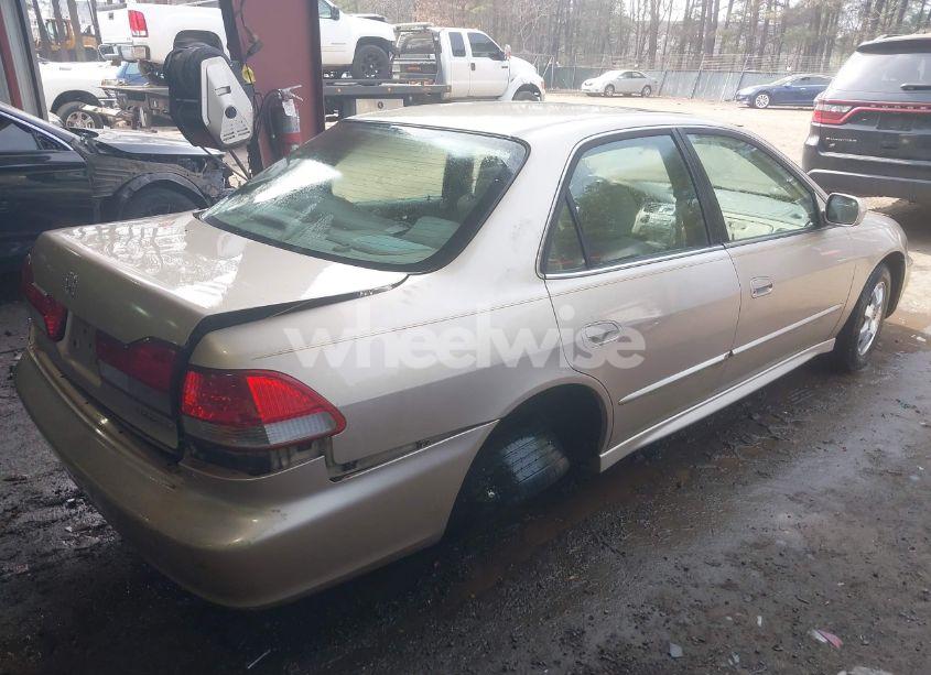 Photo 4 of 2001 Honda Accord 2.3 EX (VIN 1HGCG66841A084703)