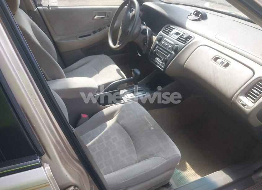 Photo 5 of 2001 Honda Accord 2.3 EX (VIN 1HGCG66841A084703)