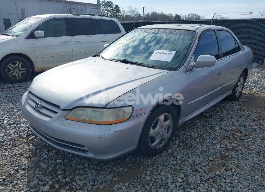 Photo 2 of 2002 Honda Accord 2.3 EX/2.3 SE (VIN 1HGCG66842A003992)