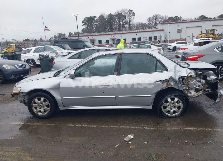 Photo 15 of 2002 Honda Accord 2.3 EX/2.3 SE (VIN 1HGCG66842A035602)