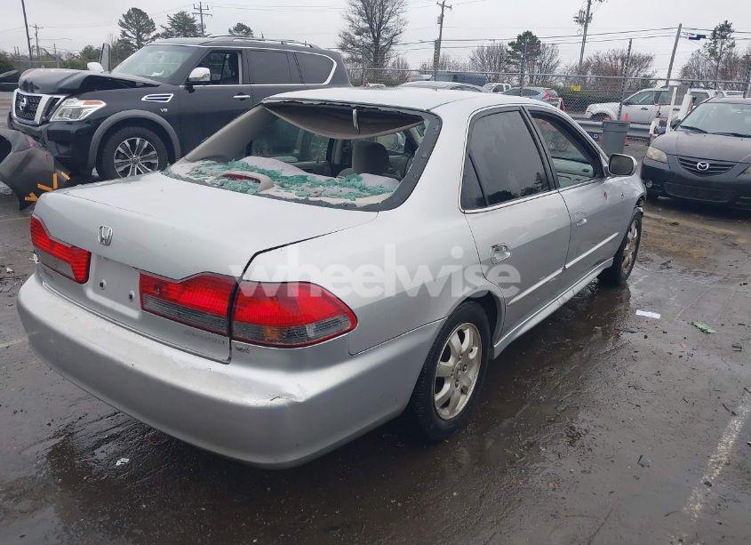 Photo 4 of 2002 Honda Accord 2.3 EX/2.3 SE (VIN 1HGCG66842A035602)