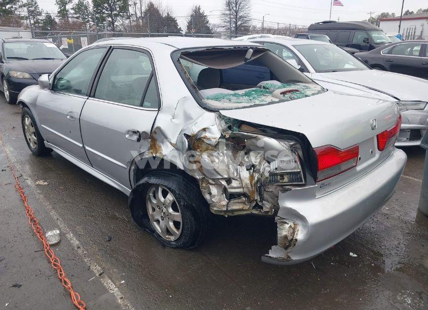 Photo 6 of 2002 Honda Accord 2.3 EX/2.3 SE (VIN 1HGCG66842A035602)