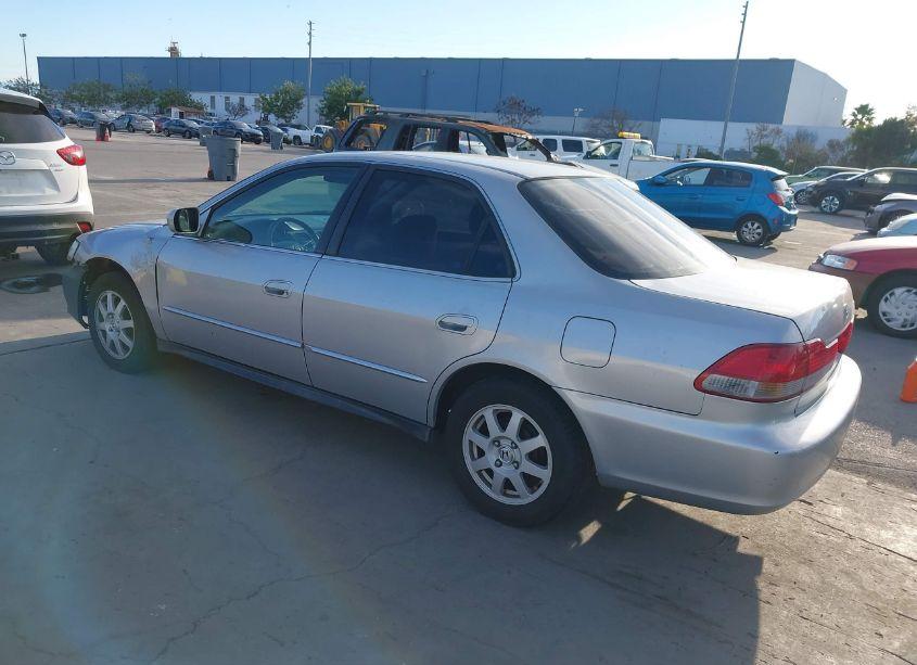 Photo 3 of 2002 Honda Accord 2.3 EX/2.3 SE (VIN 1HGCG66842A051783)