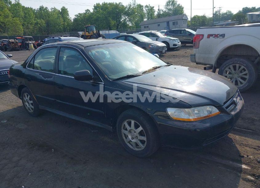 2002 Honda Accord 2.3 EX/2.3 SE (VIN 1HGCG66842A120181) main photo