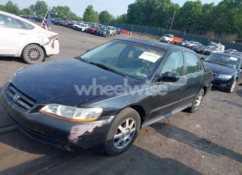 Photo 2 of 2002 Honda Accord 2.3 EX/2.3 SE (VIN 1HGCG66842A120181)