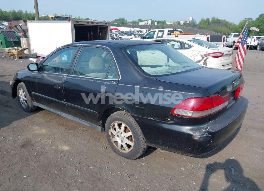 Photo 3 of 2002 Honda Accord 2.3 EX/2.3 SE (VIN 1HGCG66842A120181)