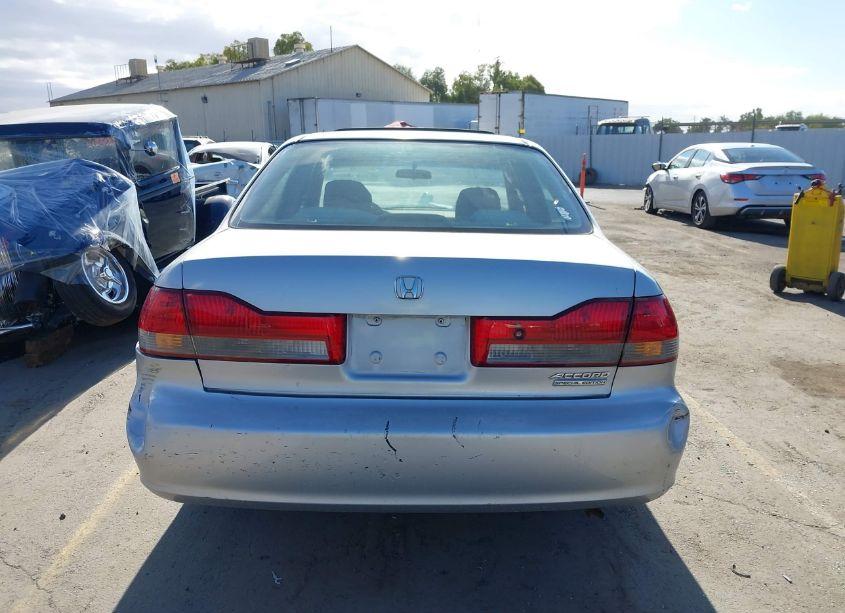 Photo 16 of 2002 Honda Accord 2.3 EX/2.3 SE (VIN 1HGCG66842A166528)