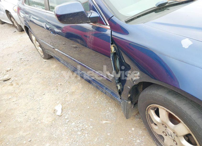 Photo 6 of 2001 Honda Accord 2.3 EX (VIN 1HGCG66851A006026)