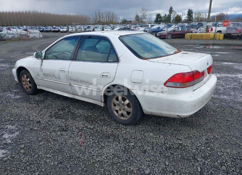 Photo 3 of 2002 Honda Accord 2.3 EX/2.3 SE (VIN 1HGCG66852A174668)