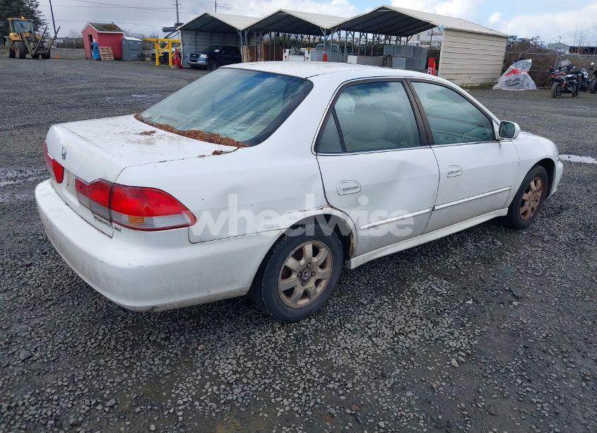 Photo 4 of 2002 Honda Accord 2.3 EX/2.3 SE (VIN 1HGCG66852A174668)