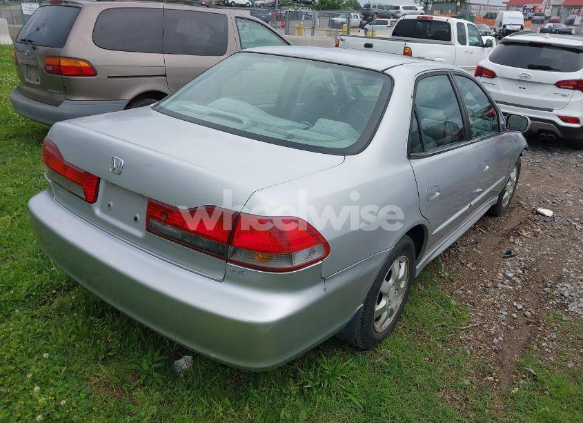 Photo 4 of 2001 Honda Accord 2.3 EX (VIN 1HGCG66861A074027)