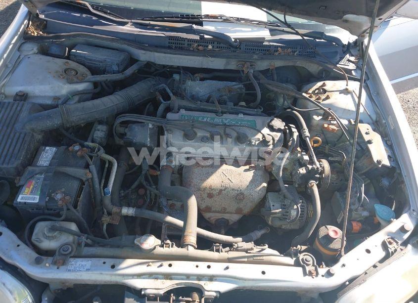 Photo 10 of 2002 Honda Accord 2.3 EX/2.3 SE (VIN 1HGCG66862A003976)