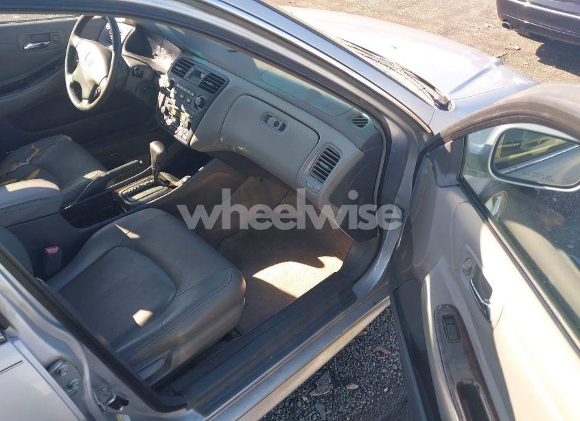 Photo 5 of 2002 Honda Accord 2.3 EX/2.3 SE (VIN 1HGCG66862A003976)