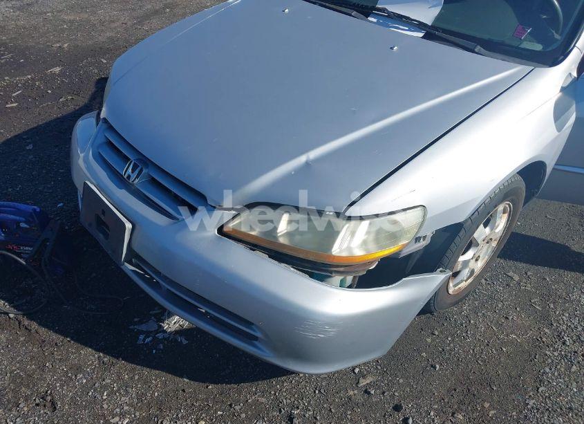 Photo 6 of 2002 Honda Accord 2.3 EX/2.3 SE (VIN 1HGCG66862A003976)