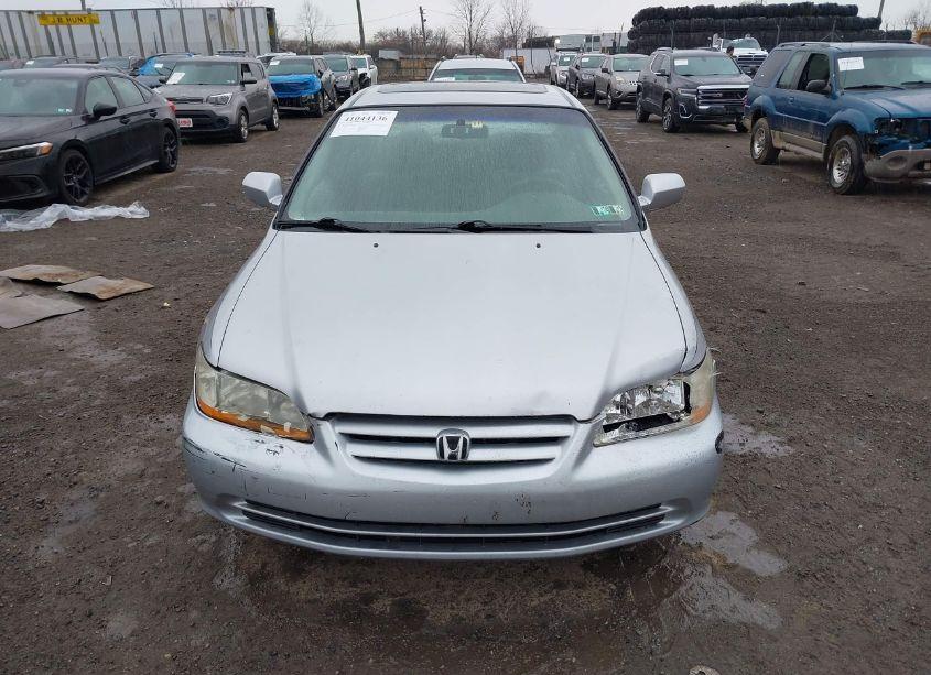 Photo 13 of 2002 Honda Accord 2.3 EX/2.3 SE (VIN 1HGCG66862A007185)