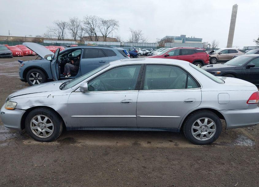 Photo 15 of 2002 Honda Accord 2.3 EX/2.3 SE (VIN 1HGCG66862A007185)